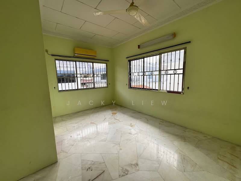 Semi-Detached House for Sale in Taman Sinfar (Ipoh) - Jacky Liew - Interior - PropertyGuru.com.my