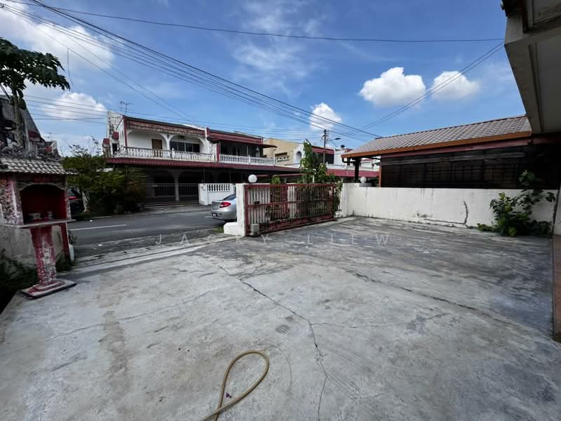 Semi-Detached House for Sale in Taman Sinfar (Ipoh) - Jacky Liew - Exterior - PropertyGuru.com.my