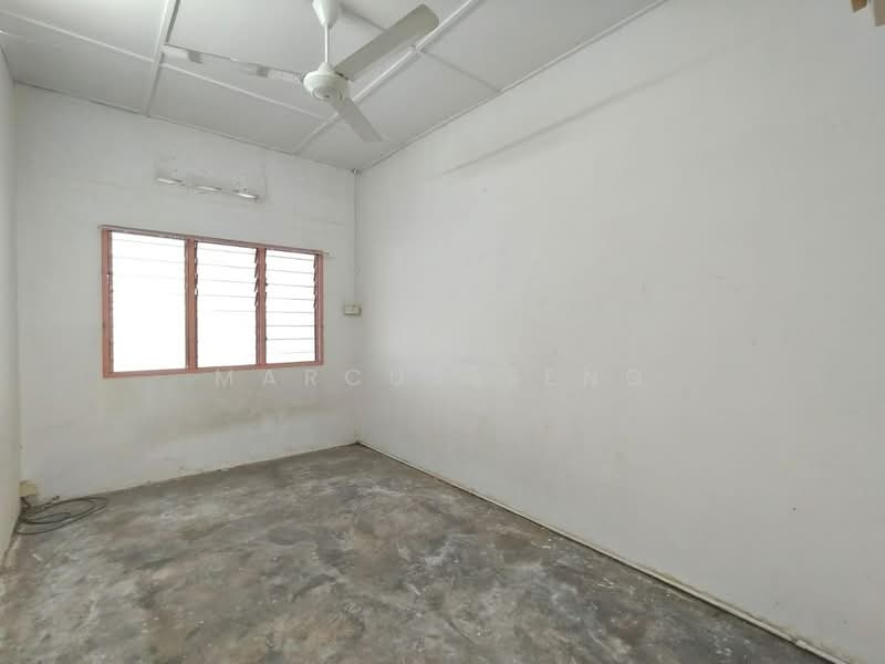 1-storey Terraced House for Sale in Taman Heawood (Sungai Siput) - Marcus Seng - Interior - PropertyGuru.com.my