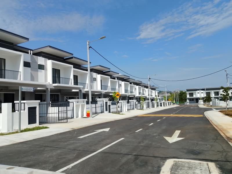 Terraced House for Sale in Hulu Langat (Selangor) - Nelson Lee - Exterior - PropertyGuru.com.my
