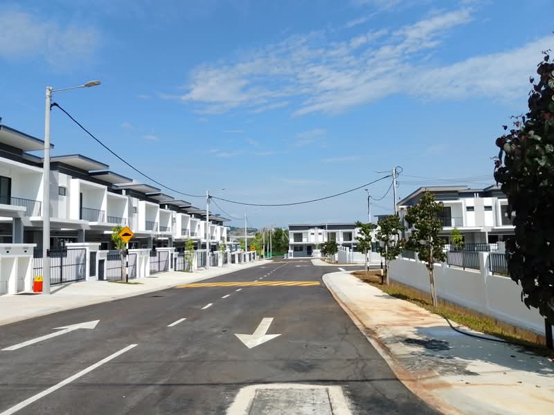 Terraced House for Sale in Hulu Langat (Selangor) - Nelson Lee - Exterior - PropertyGuru.com.my