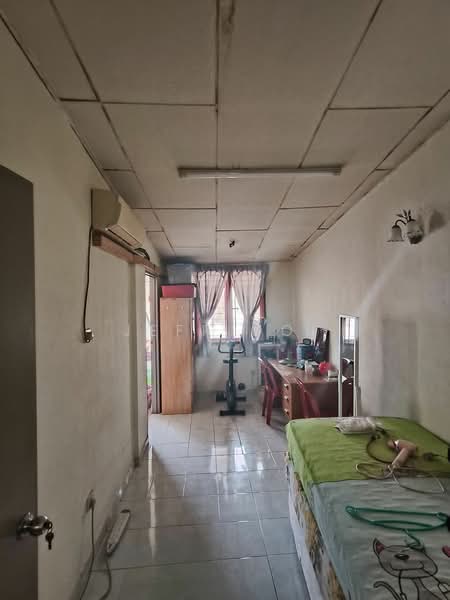 Townhouse for Sale in Halaman Mayang (Bayan Lepas) - Jeff Ooi - Bedroom - PropertyGuru.com.my