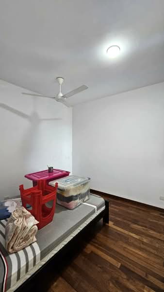 Service Residence for Sale at Impiria Residensi Bukit Tinggi Klang - Jane Cheah - Bedroom - PropertyGuru.com.my