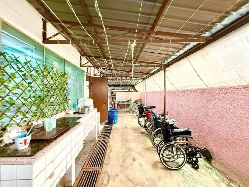 Rumah Banglo untuk Dijual di Seksyen 11 (Petaling Jaya) - Nadia Jaafar - Exterior - PropertyGuru.com.my