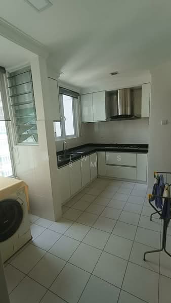 Kondominium untuk Disewa di Platino Condominium - Welwits Sim - Kitchen - PropertyGuru.com.my
