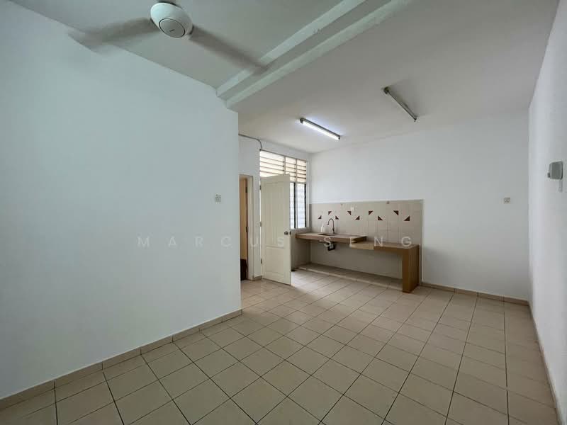 2-storey Terraced House for Sale in Bandar Seri Botani (Simpang Pulai) - Marcus Seng - Kitchen - PropertyGuru.com.my