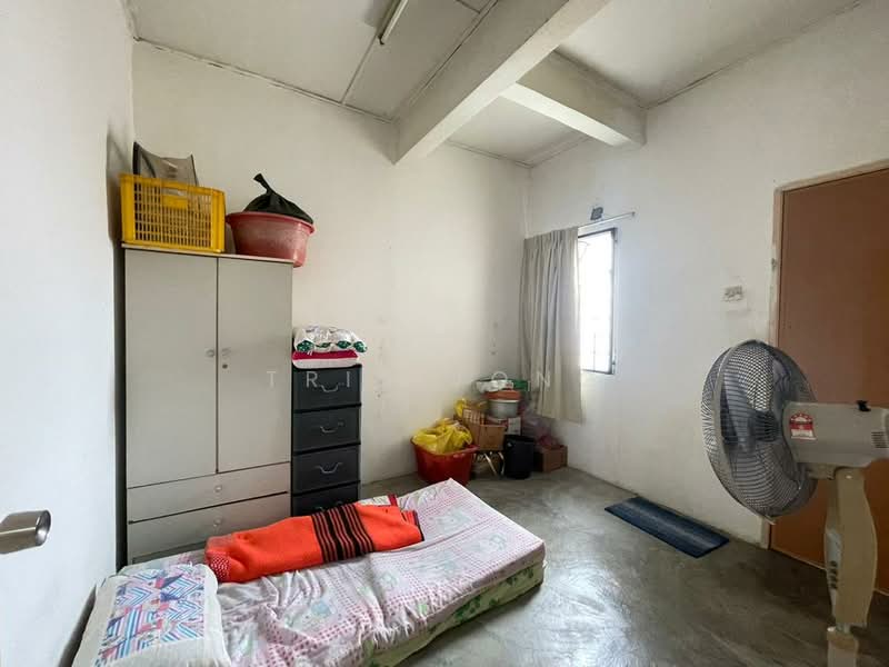 2-storey Terraced House for Sale in Rawang Perdana 2 (Rawang) - Tris Jong - Bedroom - PropertyGuru.com.my