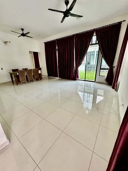Rumah Teres 2 Tingkat untuk Dijual di Eco Majestic (Semenyih) - Denver Sin - Dining Room - PropertyGuru.com.my