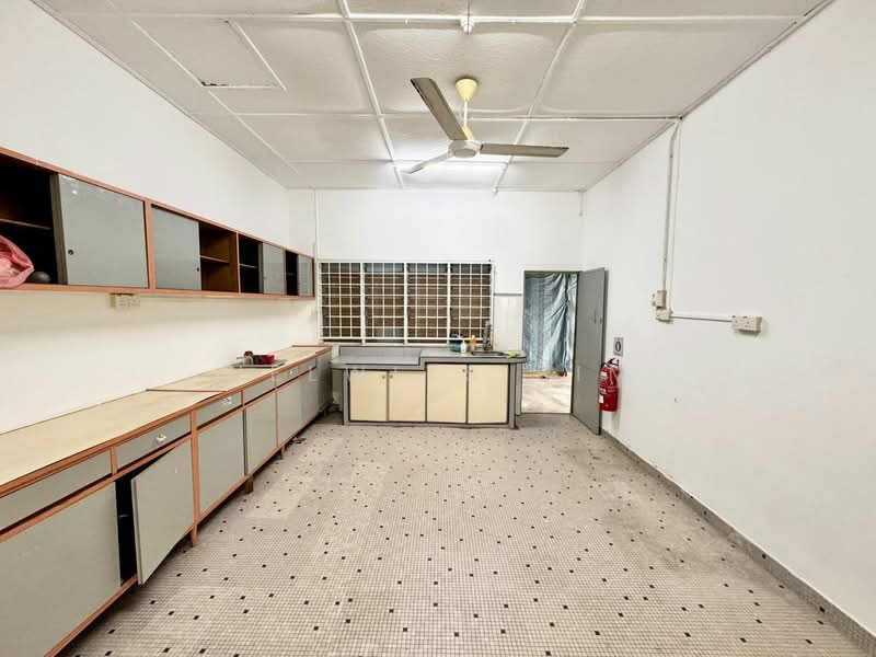 Semi-Detached House for Rent in Pulau Tikus (Penang) - Welwits Sim - Kitchen - PropertyGuru.com.my