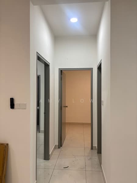 Servis Apartment untuk Disewa di Traders Park - Amy Low - Corridor - PropertyGuru.com.my