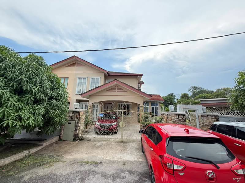 Rumah Berkembar untuk Dijual di Ampang (Kuala Lumpur) - Cik Maya Abdul - Exterior - PropertyGuru.com.my