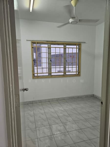 Pangsapuri untuk Dijual di Kenanga Apartments - Irene Tiow - Interior - PropertyGuru.com.my
