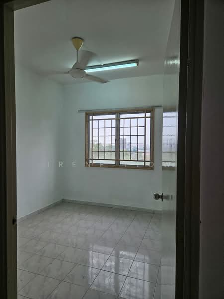 Pangsapuri untuk Dijual di Kenanga Apartments - Irene Tiow - Interior - PropertyGuru.com.my