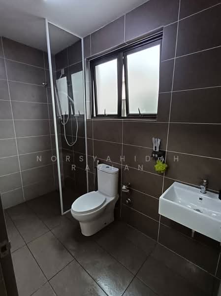 Townhouse for Rent in Kajang (Selangor) - Norsyahidah Razlan - Bathroom - PropertyGuru.com.my