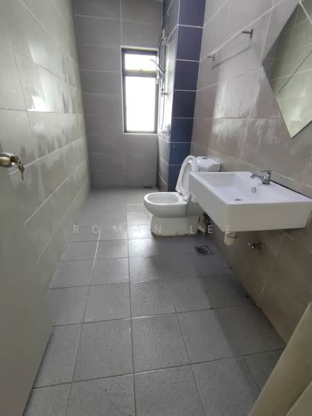 Servis Apartment untuk Disewa di HYVE - Roman Lee - Bathroom - PropertyGuru.com.my