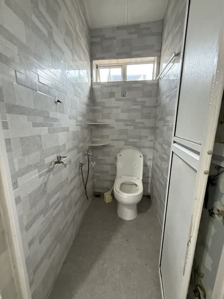 Rumah Teres 1 Tingkat untuk Disewa di Bandar Kinrara Seksyen 1 (Bandar Kinrara) - Joey Wong - Bathroom - PropertyGuru.com.my