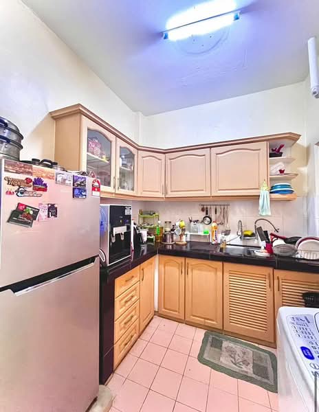 Pangsapuri untuk Dijual di Kekwa Apartment - Andy LCH - Kitchen - PropertyGuru.com.my