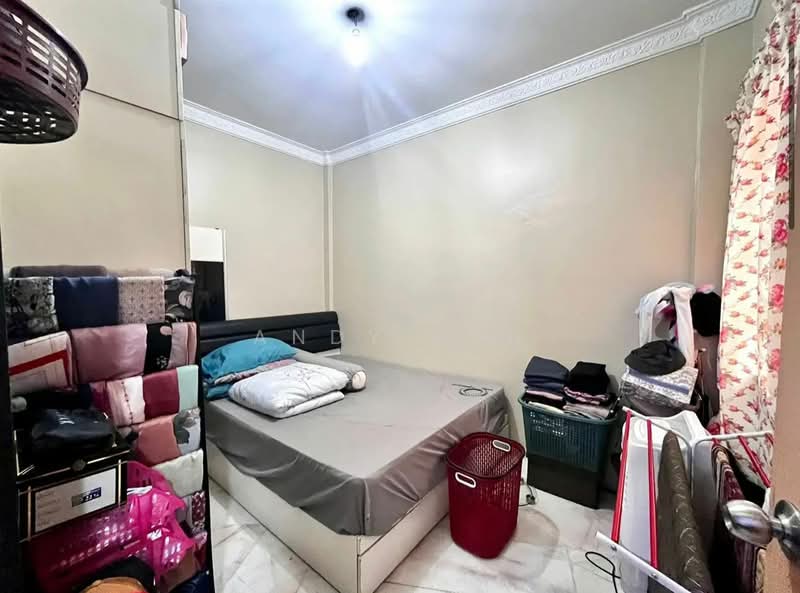 Pangsapuri untuk Dijual di Kekwa Apartment - Andy LCH - Bedroom - PropertyGuru.com.my