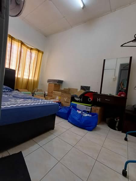 2-storey Terraced House for Sale in Taman Lestari Putra (Seri Kembangan) - Terry Hoh - PropertyGuru.com.my
