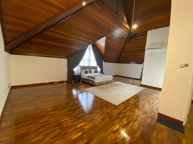Bungalow for Rent in Ampang (Selangor) - Fadzli Realtor - Bedroom - PropertyGuru.com.my