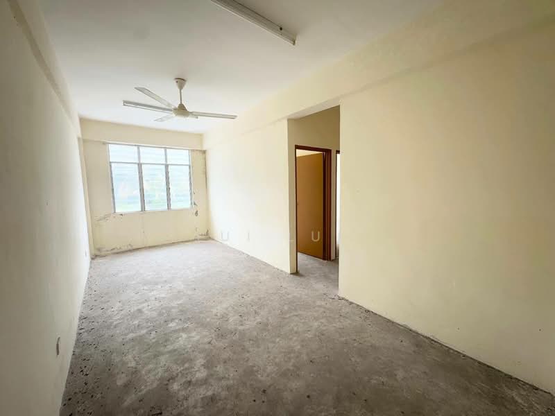 Flat for Sale at Taman Seri Orkid - Lui Lui - Living Room - PropertyGuru.com.my