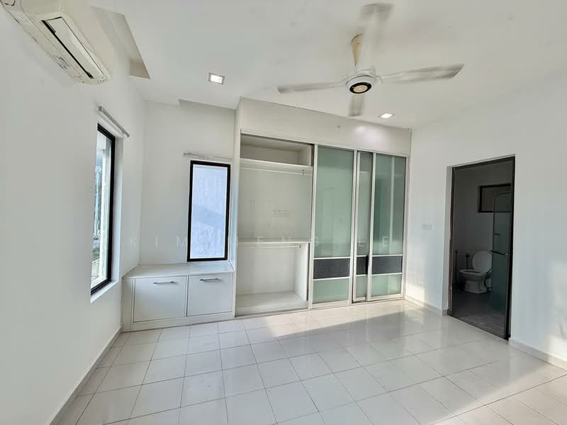 Condominium for Rent at T-Parkland - Kim Meng Lew - Bedroom - PropertyGuru.com.my