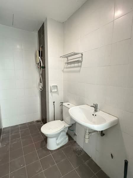 Condominium for Rent at T-Parkland - Kim Meng Lew - Bathroom - PropertyGuru.com.my