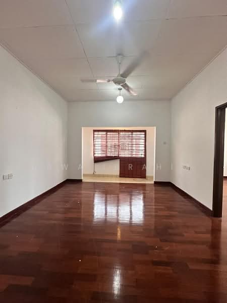 Semi-Detached House for Rent in Prima Saujana (Kajang) - Hawa Ibrahim - Living Room - PropertyGuru.com.my