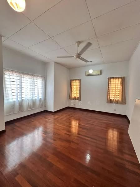 Semi-Detached House for Rent in Prima Saujana (Kajang) - Hawa Ibrahim - Living Room - PropertyGuru.com.my