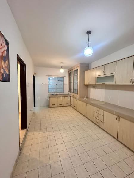 Semi-Detached House for Rent in Prima Saujana (Kajang) - Hawa Ibrahim - Kitchen - PropertyGuru.com.my