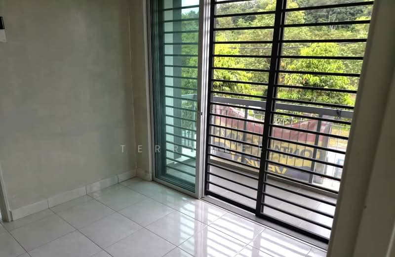 2-storey Terraced House for Sale in Kajang (Selangor) - Terry Yee - Balcony - PropertyGuru.com.my