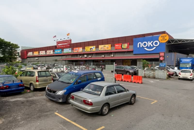 Shop for Rent in Bandar Puchong Utama (Puchong) - Ms Sim - Exterior - PropertyGuru.com.my