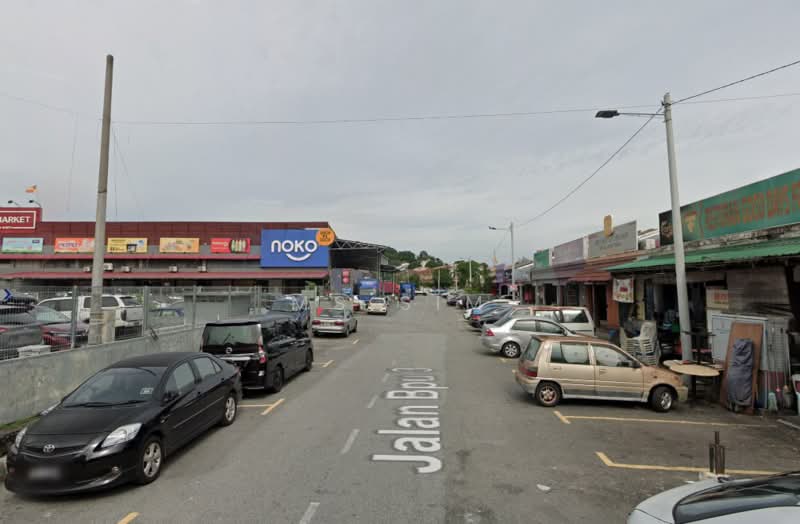 Shop for Rent in Bandar Puchong Utama (Puchong) - Ms Sim - Exterior - PropertyGuru.com.my