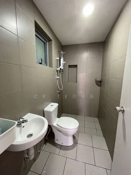 Kondominium untuk Disewa di Sky Awani Residensi 4 - CK Teong - Bathroom - PropertyGuru.com.my