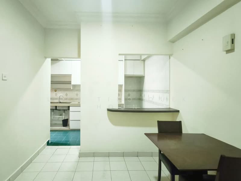 Condominium for Sale at Astana Putra - Liza Tieo Quek Hoon - Kitchen - PropertyGuru.com.my