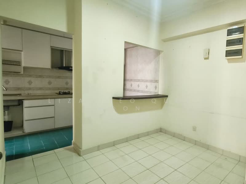 Condominium for Sale at Astana Putra - Liza Tieo Quek Hoon - Kitchen - PropertyGuru.com.my