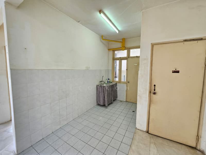 Pangsapuri untuk Dijual di Kiambang Apartment - Leo Koh - Interior - PropertyGuru.com.my