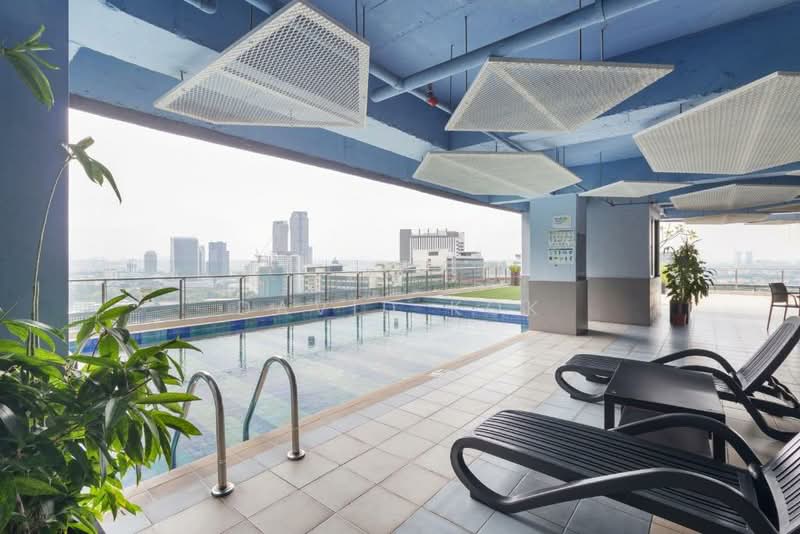 Service Residence for Rent at Avenue D'Vogue - David Kok - Pool - PropertyGuru.com.my