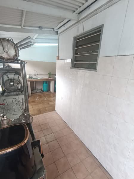 2-storey Terraced House for Sale in Jalan Klang Lama (Old Klang Road) (Kuala Lumpur) - Jayden Yee - Kitchen - PropertyGuru.com.my