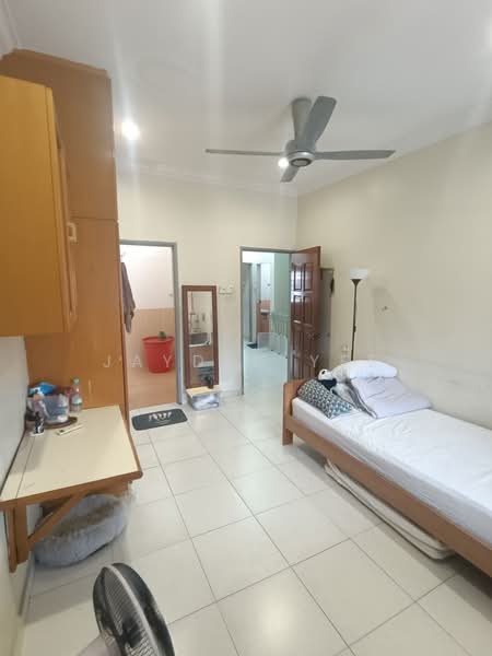 2-storey Terraced House for Sale in Jalan Klang Lama (Old Klang Road) (Kuala Lumpur) - Jayden Yee - Bedroom - PropertyGuru.com.my