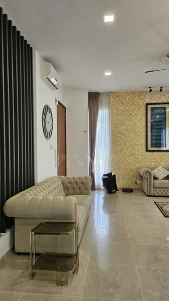 Zero-Lot Bungalow for Rent in Lakefront Villa (Cyberjaya) - Asyraf Azman - Living Room - PropertyGuru.com.my