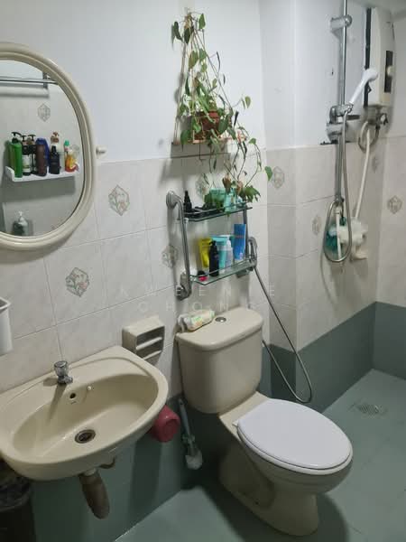 Condominium for Sale at Puncak Nusa Kelana - Kweenie Chong - Bathroom - PropertyGuru.com.my