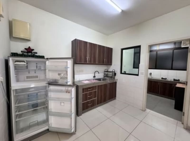 Kondominium untuk Dijual di The Z Residence - Gerald Liew - Kitchen - PropertyGuru.com.my