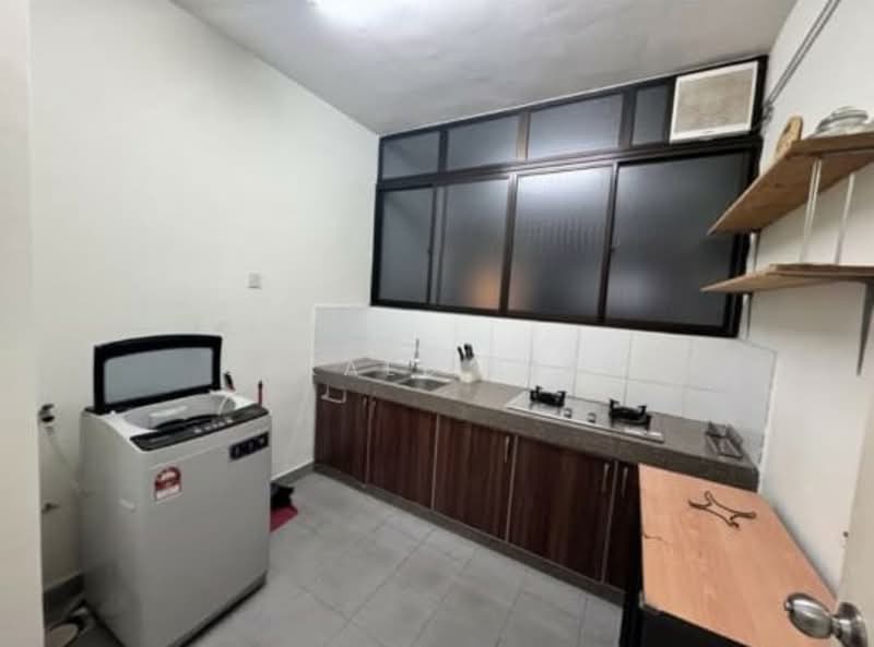 Kondominium untuk Dijual di The Z Residence - Gerald Liew - Kitchen - PropertyGuru.com.my