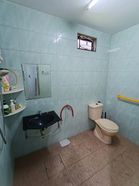 Rumah Teres 1 Tingkat untuk Dijual di Kulai Besar (Kulai) - Calley Chin - Bathroom - PropertyGuru.com.my