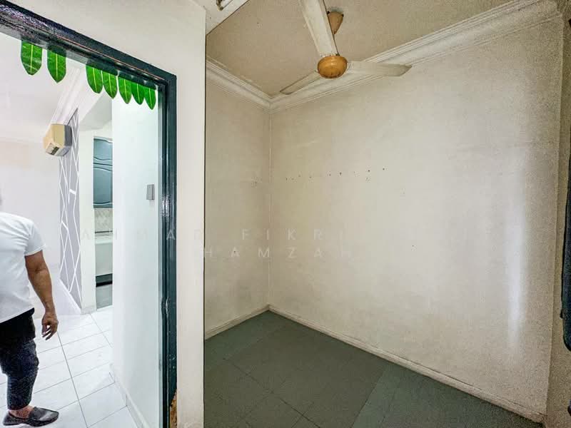 Condominium for Sale at Bukit OUG Condominiums - Ahmad Fikri Amer Hamzah - Interior - PropertyGuru.com.my