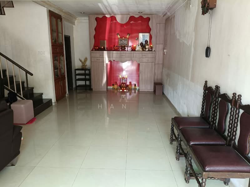 2-storey Terraced House for Sale in Taman Overseas Union (Taman Oug) (Jalan Klang Lama (Old Klang Road)) - Han . - Living Room - PropertyGuru.com.my