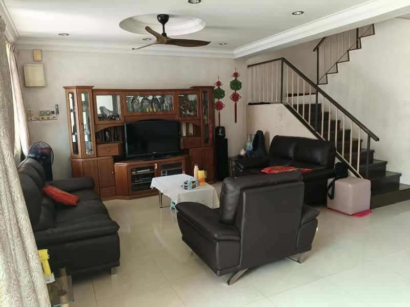 2-storey Terraced House for Sale in Taman Overseas Union (Taman Oug) (Jalan Klang Lama (Old Klang Road)) - Han . - Living Room - PropertyGuru.com.my