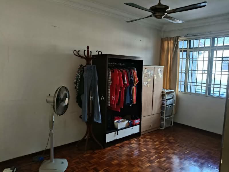 2-storey Terraced House for Sale in Taman Overseas Union (Taman Oug) (Jalan Klang Lama (Old Klang Road)) - Han . - Bedroom - PropertyGuru.com.my