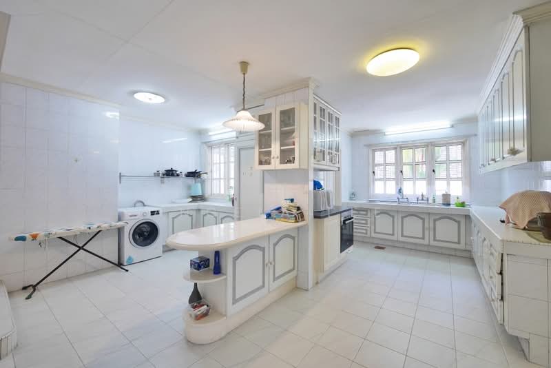 Rumah Banglo untuk Dijual di Damansara Heights (Damansara Heights) - Angela Lee - Kitchen - PropertyGuru.com.my